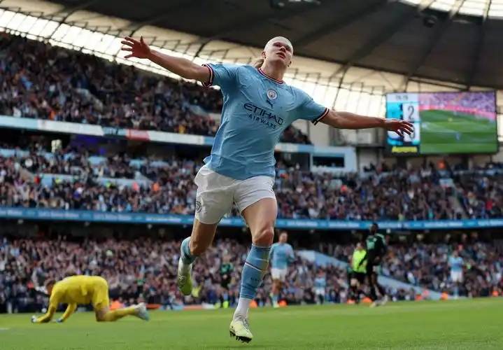 英超集结日再迎强敌,那不勒斯状态回暖,主帅态度——气氛紧张,纪律约束更严格 英超集结日再迎强敌,那不勒斯状态回暖,主帅态度——气氛紧张,纪律约束更严格