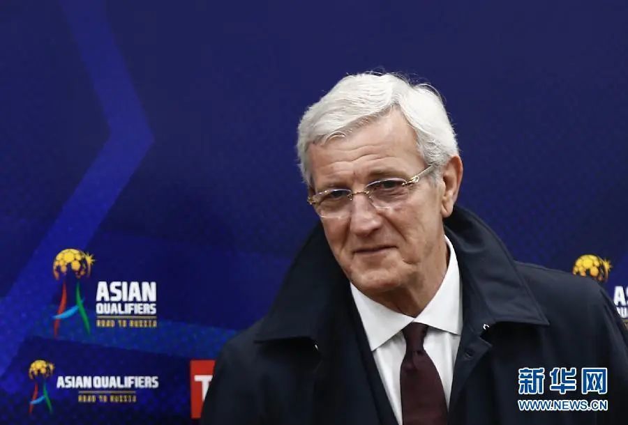 皇家马德里训练开放日,冲刺阶段调整名单引欢呼,欧联在即,赛季目标并未改变 皇家马德里训练开放日,冲刺阶段调整名单引欢呼,欧联在即,赛季目标并未改变