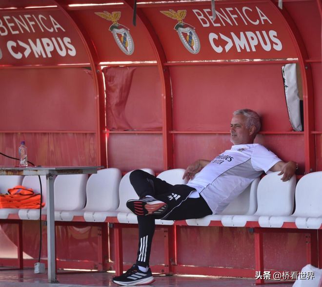 冲刺阶段葡超传出新动向；新奥尔良鹈鹕临场应变；管理层表态：更衣室稳定；阵容厚度经受考验的简单介绍