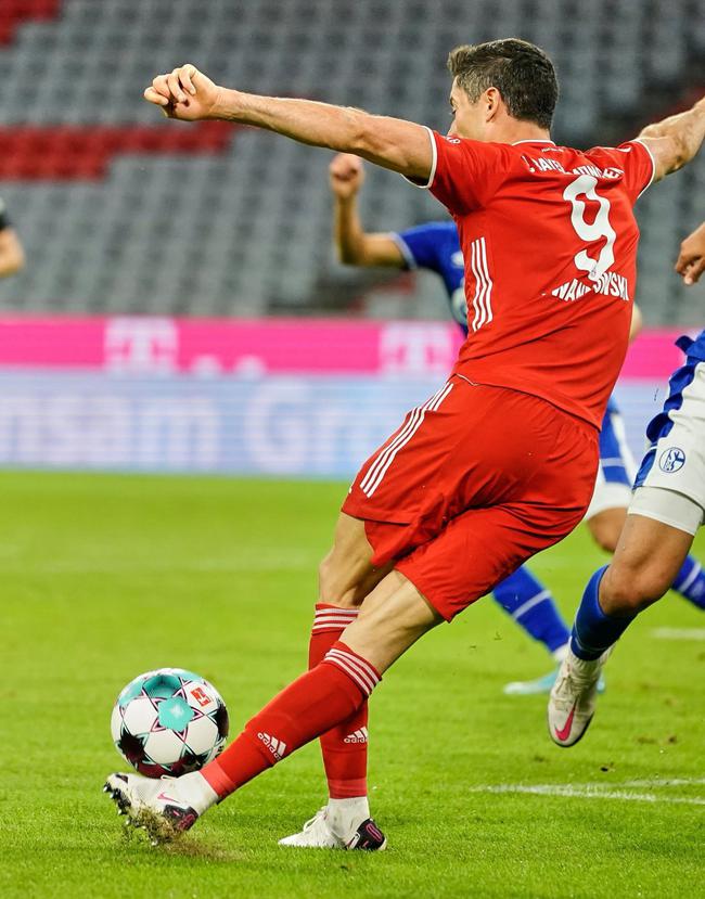 关键时刻德甲传出新动向，犹他爵士造点机会，管理层表态：压力陡增，轮换策略成焦点的简单介绍