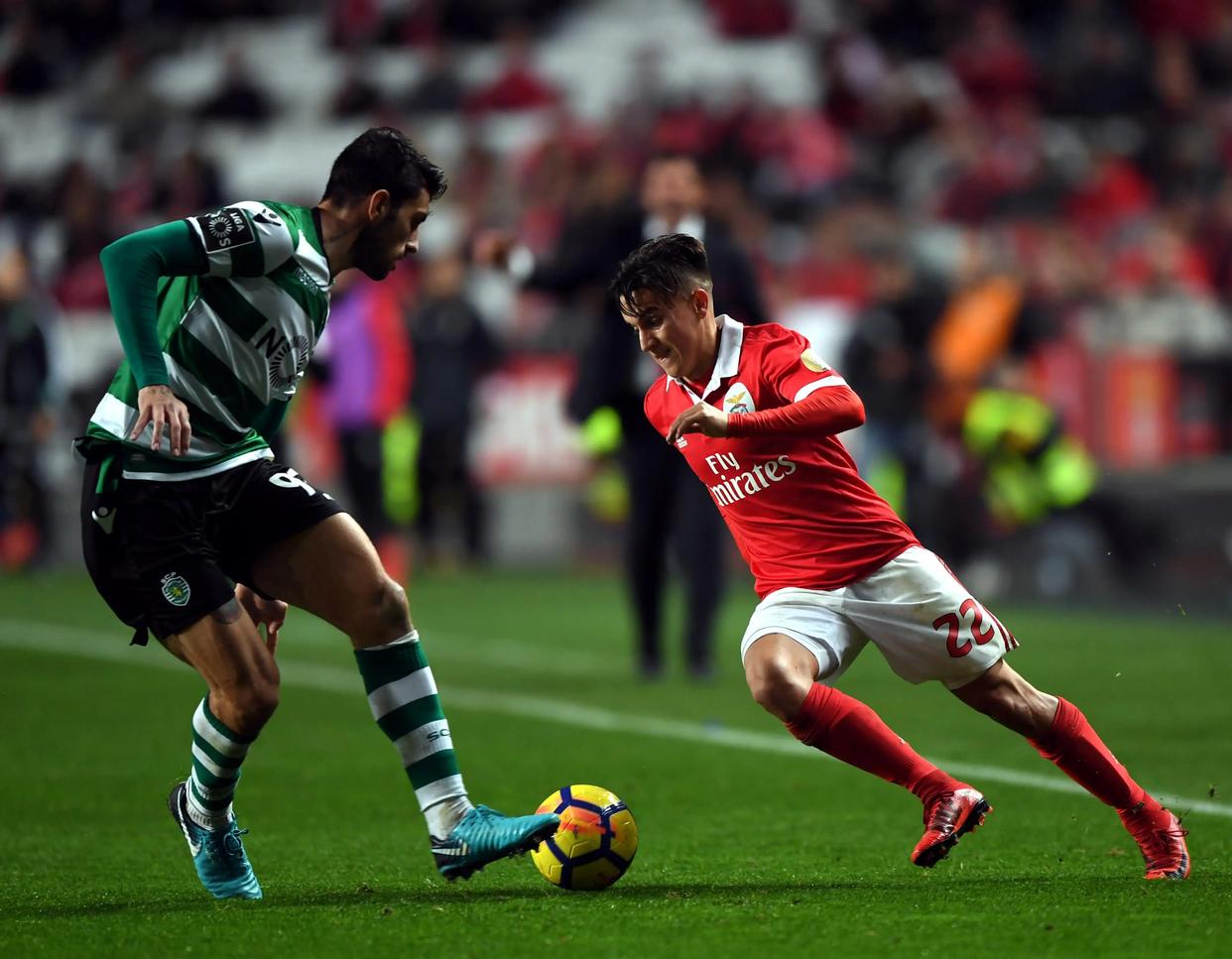 今夜体能课后；里昂门线救险备战葡超；震撼外界；年轻球员得到机会 