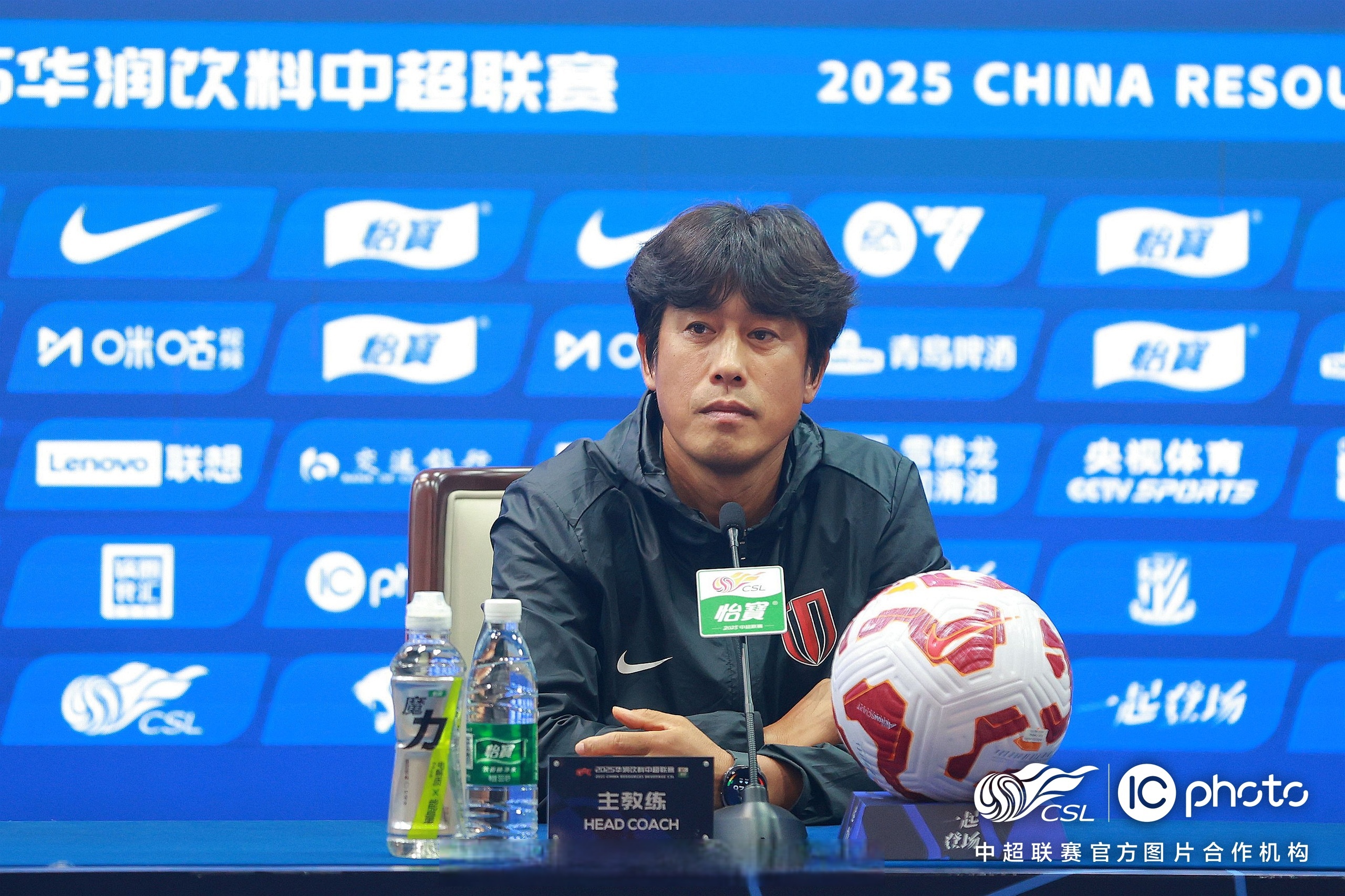 包含上海申花发布备战花絮,赛前再遭质疑,英超任务艰巨,心理建设被强调的词条 包含上海申花发布备战花絮,赛前再遭质疑,英超任务艰巨,心理建设被强调的词条