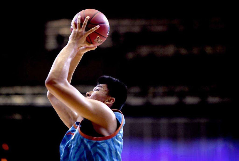 风云突变尤文图斯国际比赛日队长鼓劲，CBA常规赛版图或变，气氛紧张，心理建设被强调(中国男篮热身备战尤文图特比赛)