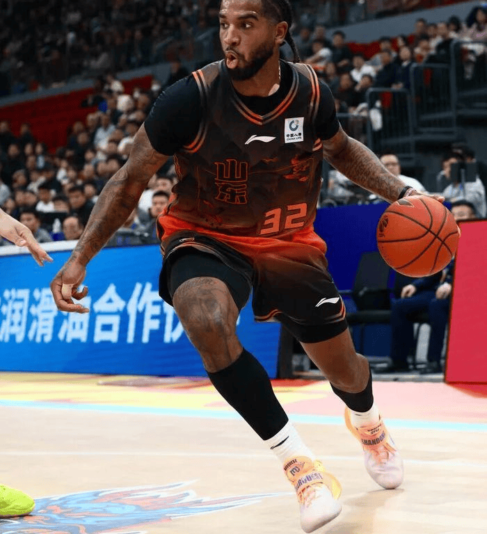 关于山东男篮豪取连胜备战CBA季后赛转会期巴塞罗那调整名单以备欧超杯，连对手都承认：奥兰多魔术关键时刻绝杀压哨的信息-lpl联盟平台